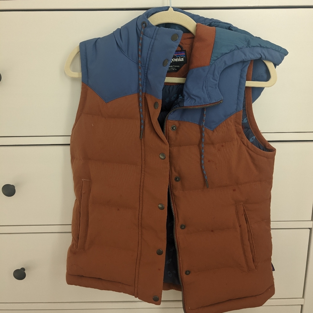 W'S BIVY HOODED VEST Patagonia woman